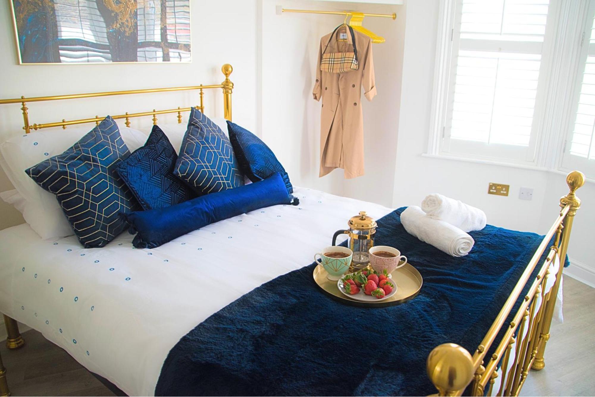 Modern Town Centre Flat - Free Shared Parking, King Size Bed, 5 Minutes Walk To Beach بورنماوث المظهر الخارجي الصورة
